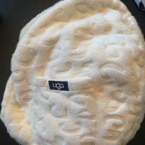 UGG Lap Work Pillow with Handle